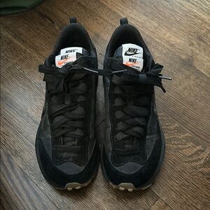 Nike Sacai Vaporwaffle Gum Sneakers